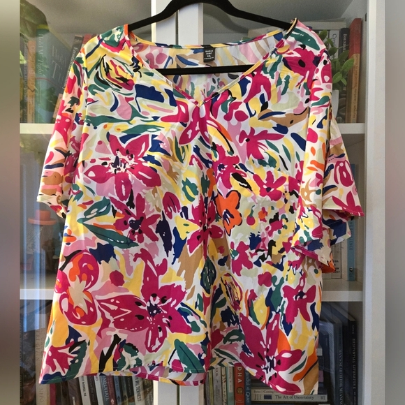 NWOT Floral V-Neck & Flounce Butterfly Sleeve Blouse by Shein VCAY - Picture 11 of 15